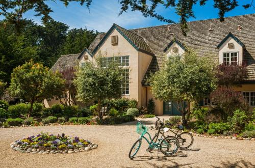 Seal Cove Inn - Best Hotels in Half Moon Bay