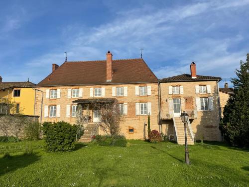 Le Logis D'Azé - Best Hotels in Burgundy