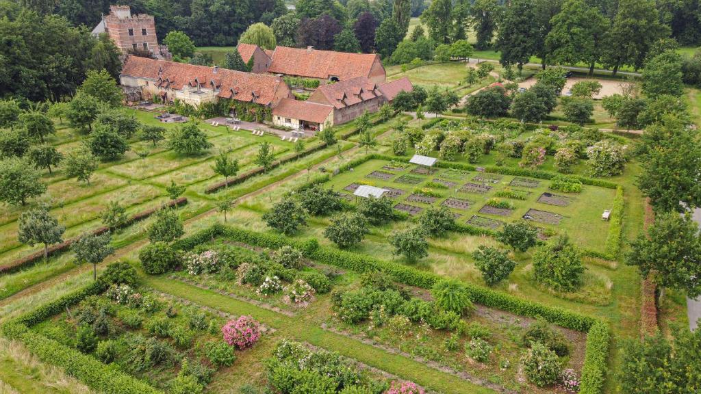 B&B Kasteelhoeve de Kerckhem - Best Hotels in Flanders