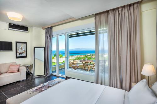 Sunny Villas Resort & Spa