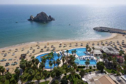 Sandy Beach Hotel & Resort - Best Business Hotels in United Arab Emirates