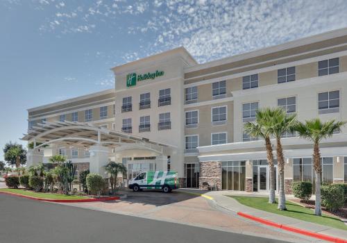 Holiday Inn Yuma by IHG - Best Hotels with Airport Shuttle Service in Arizona