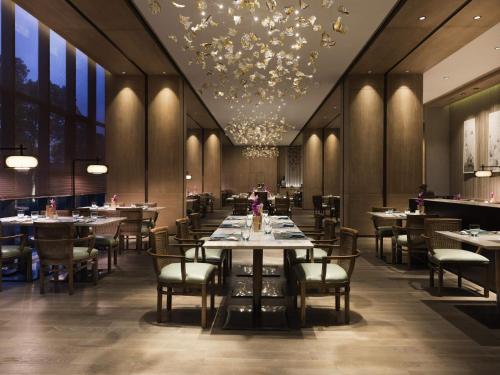 Novotel Shanghai Clover - Best Pool Hotels in Shanghai