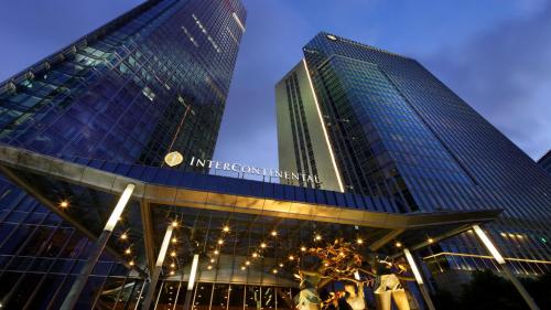 InterContinental Shanghai Jing' An by IHG - Best Fitness Hotels in Shanghai