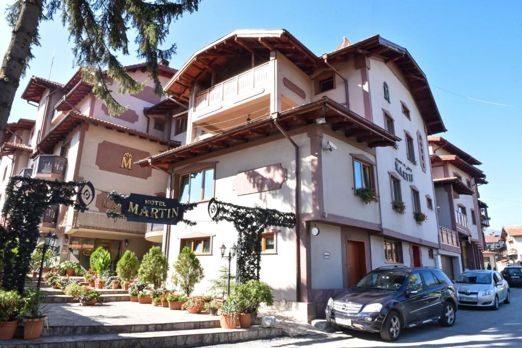 Martin Club Hotel - Best Hotels with Airport Shuttle Service in Bulgaria