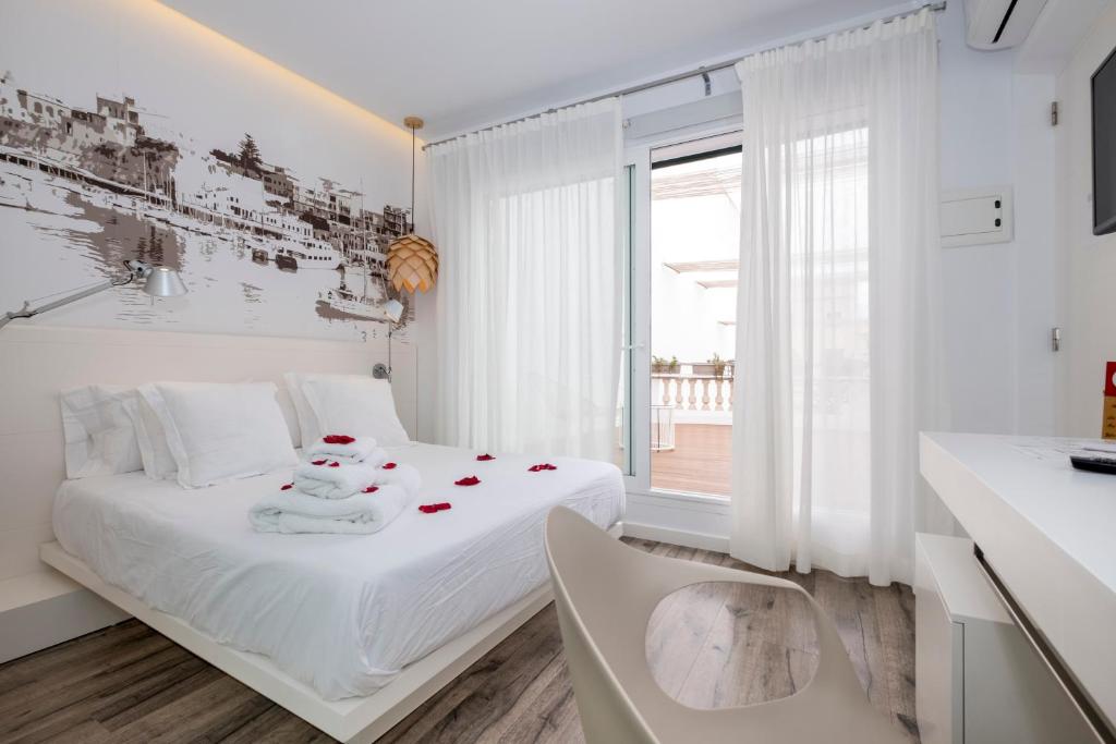 Hotel Abril 37 - Affordable Hotels on Menorca