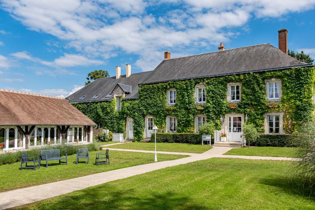 Logis Le Fleuray - Best Hotels in Loire Valley