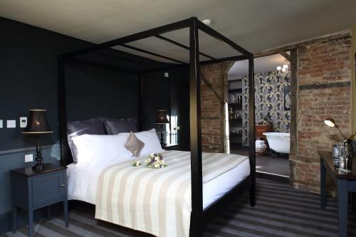The Crown And Thistle, Abingdon - Best Hotels in Oxfordshire