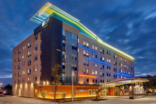Aloft Austin Northwest - Best Pool Hotels in Austin, TX