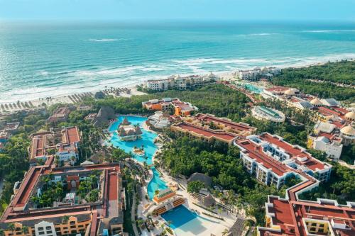 Iberostar Selection Paraíso Lindo - All Inclusive - Best Hotels with Free Breakfast in Mexico