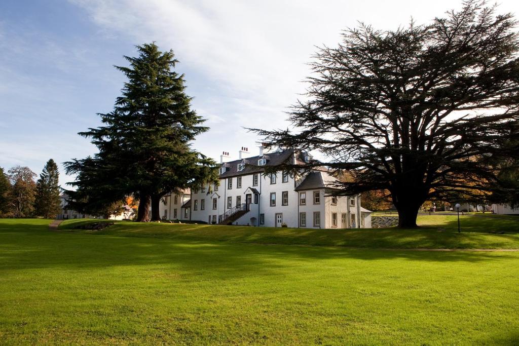 Moness Resort - Best Pool Hotels in Scottish Highlands