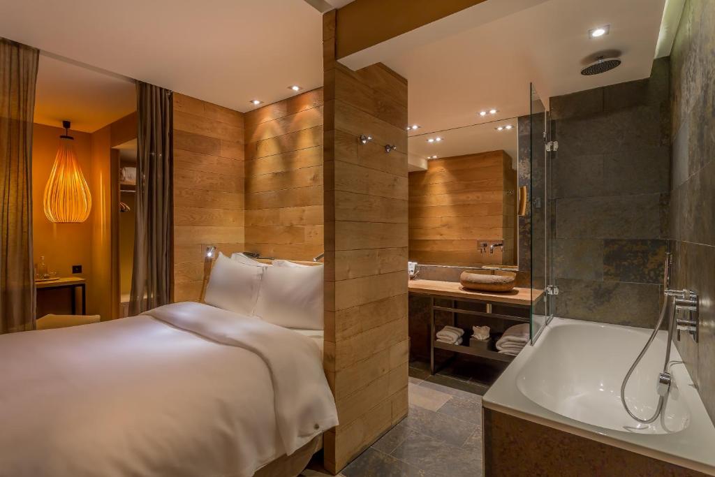 Hidden Hotel - Best Hotels in Ile de France