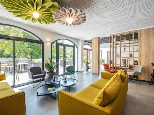 ibis Beaune Centre - Best Pool Hotels in Burgundy