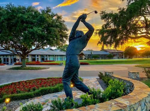Arnold Palmer's Bay Hill Club & Lodge - Best Hotels with Free Breakfast in Orlando, FL