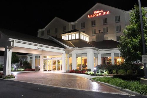 Hilton Garden Inn Cincinnati Blue Ash - Best Pet-Friendly Hotels in Cincinnati, OH
