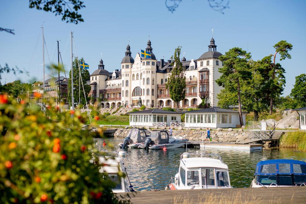 Grand Hotel Saltsjöbaden - Best Parking Hotels in Stockholm