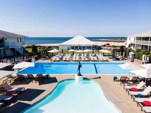 Red Jacket Beach Resort - Best Beach Hotels in Cape Cod, MA
