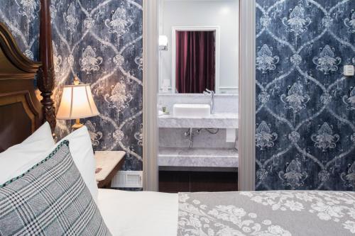 Monte Cristo Bed and Breakfast - Hotels with Parking in San Francisco
