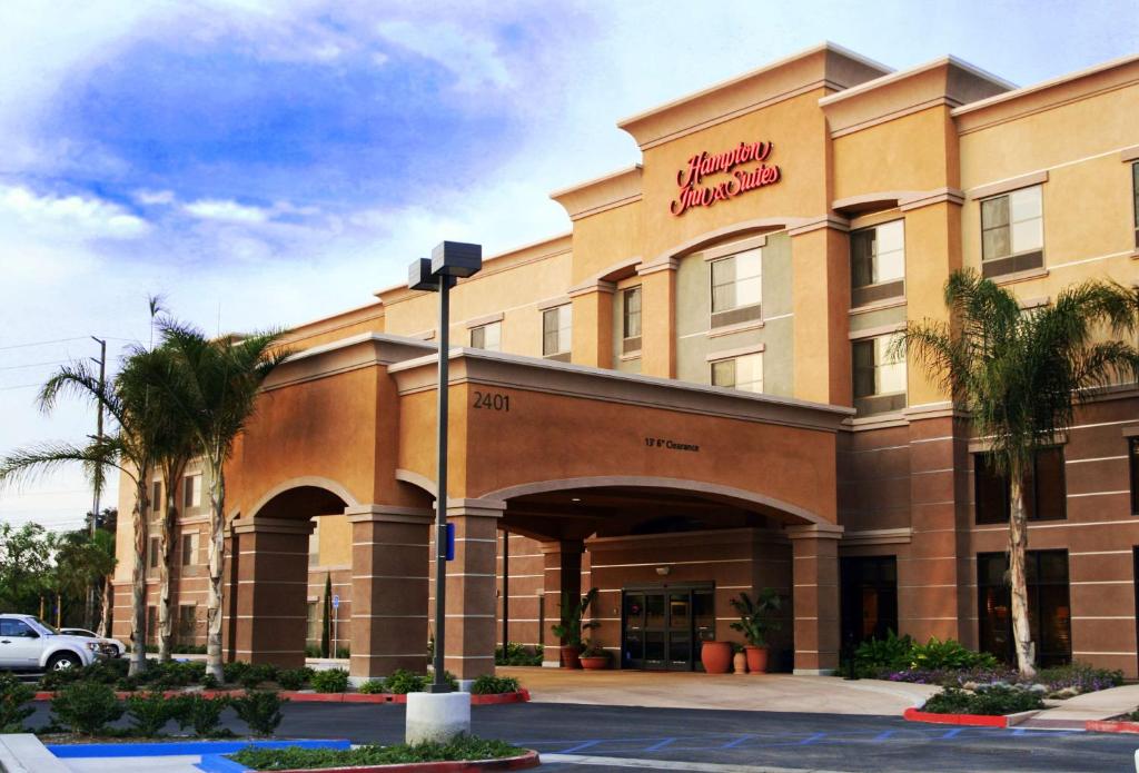 Hampton Inn & Suites Seal Beach - Best Parking Hotels in Anaheim-Disneyland, CA