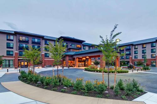 Hilton Garden Inn Seattle/Issaquah - Best Parking Hotels in Seattle, WA
