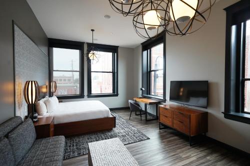 Hotel Vandivort - Best Fitness Hotels in Missouri