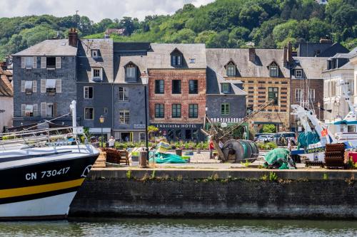 L'Absinthe Hôtel - Best Hotels in Honfleur
