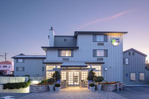 Holiday Inn Express Monterey - Cannery Row by IHG - Best Hotels with Free Breakfast in Monterey, CA