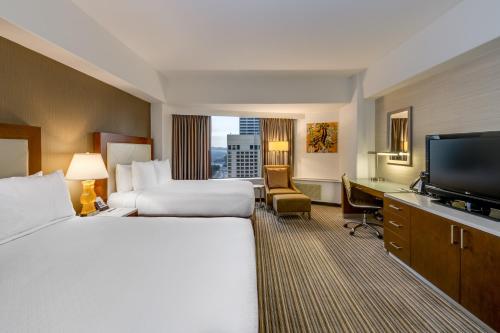 Crowne Plaza Seattle, an IHG Hotel with no Resort Fee