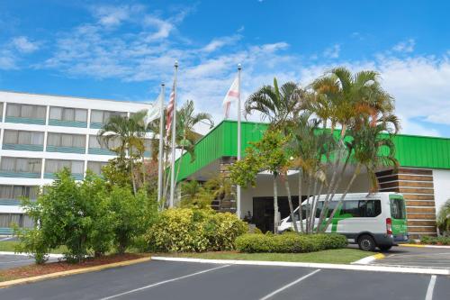 Holiday Inn St. Petersburg N - Clearwater, an IHG Hotel