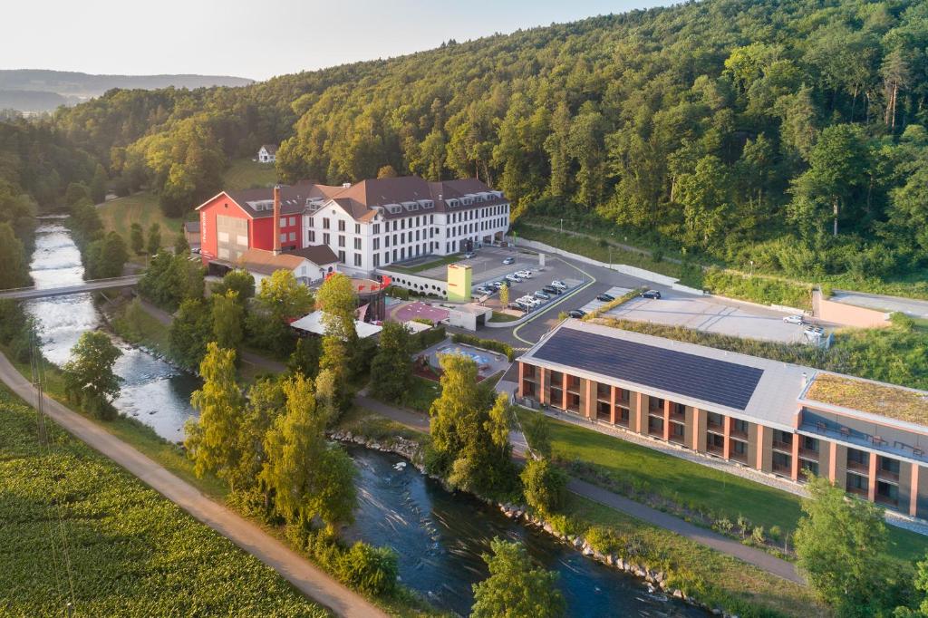 Riverside - Best Parking Hotels in Zurich