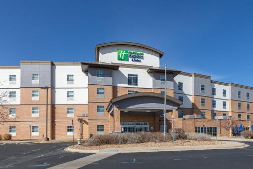 Holiday Inn Express & Suites Englewood - Denver South, an IHG Hotel