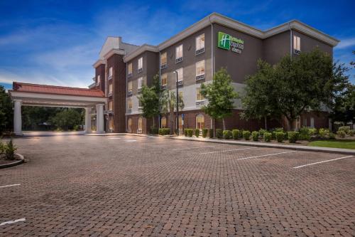 Holiday Inn Express Hotel & Suites Savannah Midtown, an IHG Hotel
