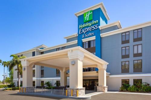 Holiday Inn Express Hotel & Suites Tampa-Rocky Point Island, an IHG Hotel