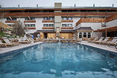 Highline Vail - a DoubleTree by Hilton - Best Pet-Friendly Hotels in Vail, CO