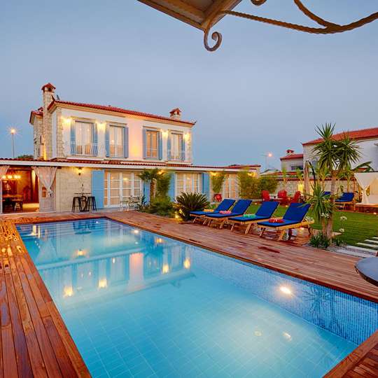 Alakapi Hotel & Villas