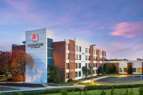 DoubleTree by Hilton Rocky Mount - Best DoubleTree by Hilton Hotels in North Carolina