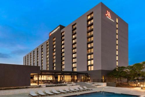 Marriott San Antonio Airport - Best Hotels with Airport Shuttle Service in Texas