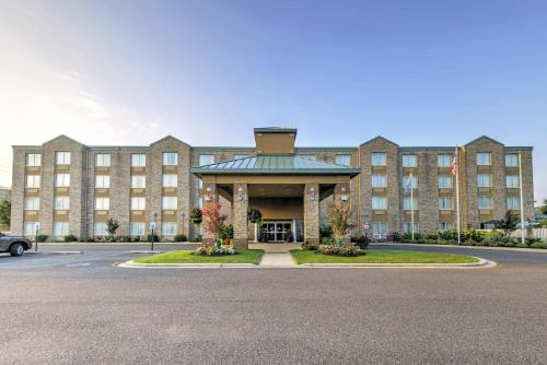 Hotel Bethany Beach - Best Hotels with Free Breakfast in Delaware