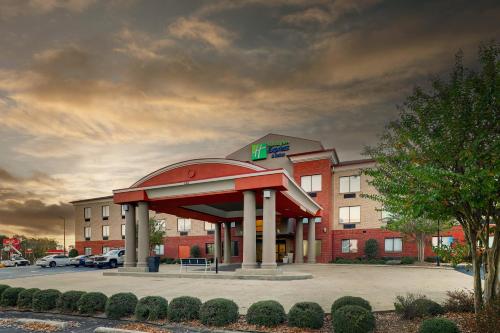 Holiday Inn Express Hotel & Suites- Gadsden, an IHG Hotel