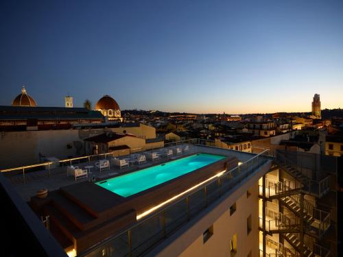 Hotel Glance In Florence - Best Pool Hotels in Florence