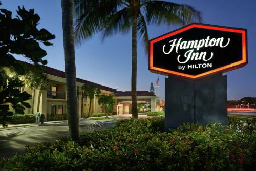 Hampton Inn Juno Beach - Best Hotels with Free Breakfast in West Palm Beach, FL