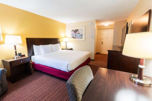 Fireside Inn & Suites Portland - Best Pool Hotels in Portland, ME