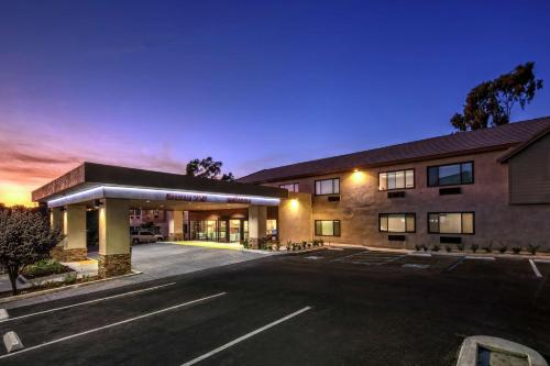 Hampton by Hilton Encinitas-Cardiff Encinitas, CA - Best Hotels with Free Breakfast in San Diego, CA