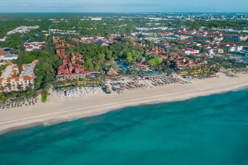 Iberostar Waves Quetzal - All Inclusive - Best Hotels with Free Breakfast in Mexico