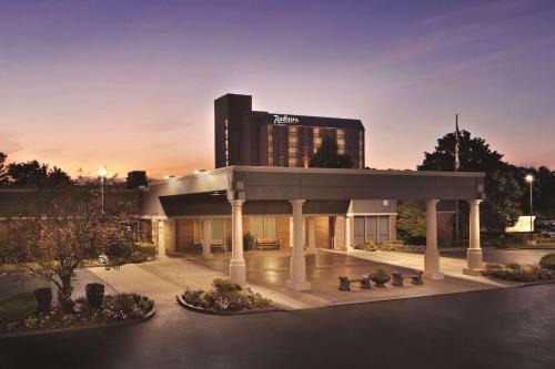 suite hotels in Louisville