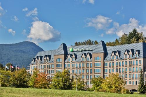 Holiday Inn & Suites North Vancouver by IHG - Best Parking Hotels in Vancouver, Canada
