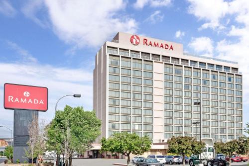 suite hotels in Reno