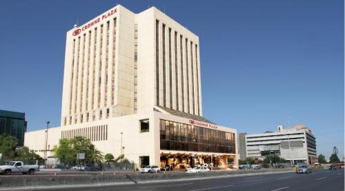 Crowne Plaza Hotel Monterrey by IHG - Best Parking Hotels in Monterrey