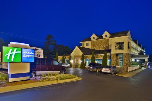 Holiday Inn Express Mackinaw City by IHG - Best Hotels in Mackinaw City, MI