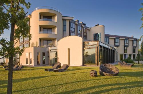 Il Boscareto Resort & Spa - Best Hotels in Piedmont